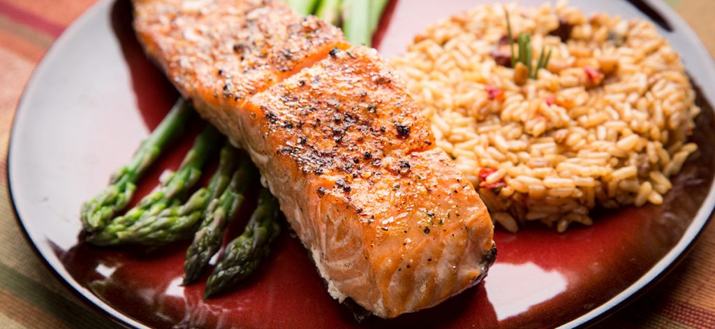 Grilled Salmon with Asparagus